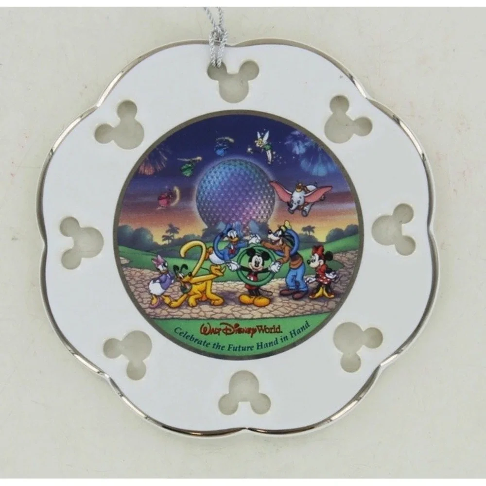 2000‎ Walt Disney World Ornament - Celebrate the Future Hand in Hand - Picture 2 of 4